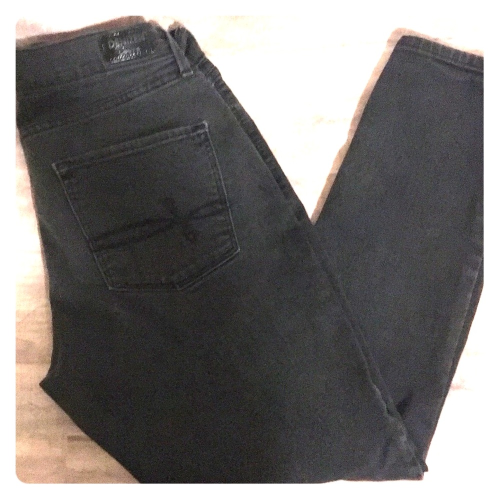 Levi’s/ Denizen Women’s Curvy Skinny Jeans